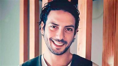 أحمد جمال سعيد : أظهر كضيف شرف في «نساء من ذهب»  