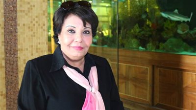 فردوس عبد الحميد عن اعتزالها : إحنا مش قاعدين بمزاجنا