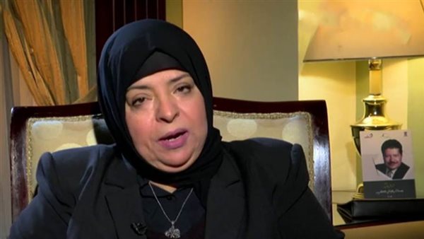 السيدة نانا زويل