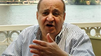 وحيد حامد : كورونا أخطر من «النوم في العسل» وأنباء تأثيره على الصحة الجنسية كارثة