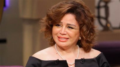 إلهام شاهين : أقضي وقتي بالمنزل في القراءة ومتابعة Netflix 