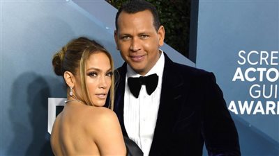 بعد سنتين من الارتباط .. جنيفر لوبيز : سأتزوج أليكس لأني من عائلة محافظة