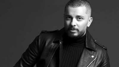 المغربي حاتم عمور يوجه رسالة شكر لمحاربي الكورونا بـ «نحمي البلاد»