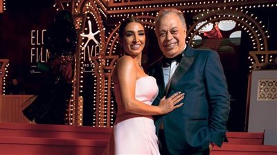 أشرف زكي عن روجينا في عيد ميلادها : مفرضتش عليها هدية والاحتفال في الحظر مختلف