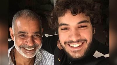 محمود البزاوي يرد على تويتة نجله بخصوص ترتيب اسمه على التترات : الدور هو الأهم