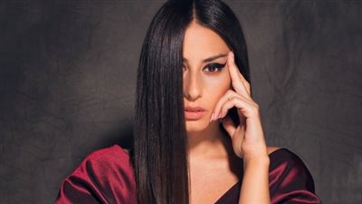 هبة طوجي تلغي حفلها في سوريا بسبب كورونا