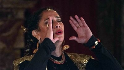 غالية بن علي تغني «آذان» في أولى حفلاتها الرمضانية أونلاين من بلجيكا