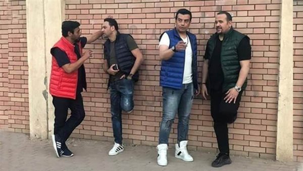 عباس وإيهاب وحميد