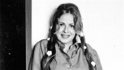 صحافة زمان .. هند رستم : أنا زملكاوية وأعز أصدقائي كلاب