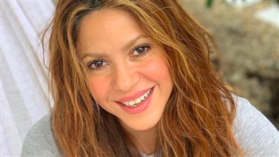 شاكيرا تستجيب لمطالب جمهورها في العزل المنزلي وتستعد لحفل أونلاين