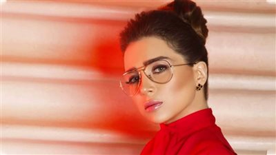 مي عز الدين تستأنف تصوير «خيط حرير» بعد أسبوعين وأنباء عن عرضه قبل رمضان 2021