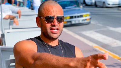 عمر السعيد : أجسد دور محامي ساذج ومشهور في «أسود فاتح»