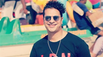 مصطفي أبوسريع : أجسد شخصية نصاب في «ساعة شيطان»