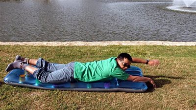 هنيدي في دريم بارك بسبب فيلم «النمس والإنس»