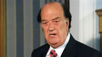 وفاة حسن حسني عن عمر 89 عاماً بعد إصابته بأزمة قلبية