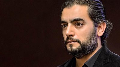 هاني سلامة يعتذر عن فيلم «أموال عامة» بسبب فيلم «تحت تهديد السلاح»