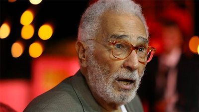 حفيد عبدالرحمن أبو زهرة : جدى بخير والموضوع كله الأذن الوسطى