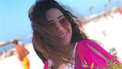 بعد غياب .. بوسي تحيي أولي حفلاتها من شاطئ «لافام» في مارينا غدًا 