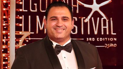 مصير مجهول يواجه فيلم «العميل صفر» لـ أكرم حسني بسبب مسلسل «نسل الأغراب»