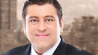 قناة المحور تتفاوض مع معتز الدمرداش على العودة للمرة الثالثة لتقديم برنامج «90 دقيقة»