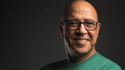 علي طريقة «مسرح مصر» .. أشرف عبدالباقي يقدم «اللوكاندة» والعرض على ON