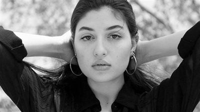 للا فضة تطرح «الوقت مش بيعدي» بعدما غنتها في مسلسل «البرنس»