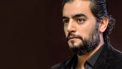 بين «واحد صحيح» و «تحت تهديد السلاح» هاني سلامة ينتظر بدء التصوير مع أحمد السبكي