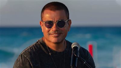 عمرو دياب يطرح «زي ما أنتي» من أول حفل أونلاين له في الساحل الشمالي