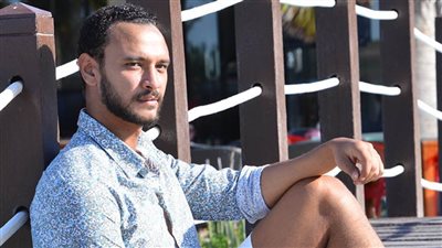 أحمد خالد صالح يصور مسلسل «أنصاف مجانين» من جزأين والعرض على viu