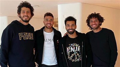 صلاح وتريزيجيه والنني وحجازي .. نجوم مصر في البريميرليج في صورة واحدة للمرة الأولى