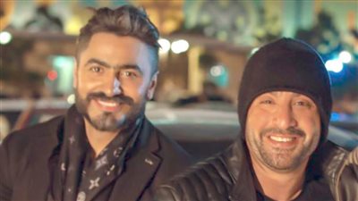 تامر حسني رداً على أحمد السقا : فيلم الفلوس اتباع باسمي مش باسمك وأنا مش زعلان علشان أنت صديق عمري