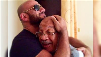 أحمد مكي في الذكرى السنوية الأولى لوفاة والده : دائماً أتذكرك وأدعو لك
