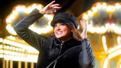 أجب عن السؤال التالي : اذكر مهنة واحدة نجحت فيها المطربة الممثلة المنتجة المذيعة بشرى ؟