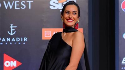 أمينة خليل آخرهم .. نجوم أعلنوا إصابتهم بـ كورونا بعد تعافيهم