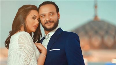 أحمد خالد صالح وهنادي مهنا يحتفلان بحفل زفافهما يوم الجمعة 6 نوفمبر