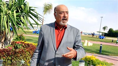 بكتيريا مرسا النادر وفيروس كورونا .. تفاصيل الحالة الصحية لـ فايق عزب