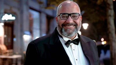 بيومي فؤاد يسافر الاثنين للمشاركة والتكريم في الدورة الخامسة لـ مهرجان شرم الشيخ