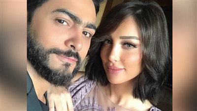 تامر حسني لـ بسمة بوسيل : سلمتي نفسك لشر السوشيال ميديا وأنتي حبيبتي وأم أولادي