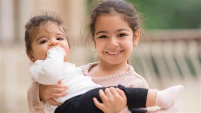 أول ظهور لمكة محمد صلاح وشقيقتها كيان بدون فخر العرب