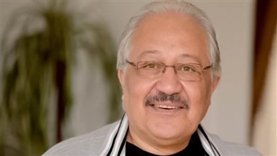 خالد زكي عن شائعة مرضه : الحكاية كلها إلتهاب في الأذن الوسطى وأنا بخير