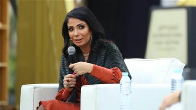 منى زكي : حبيت التمثيل بسبب فيلم الزوجة الـ 13 وأقرب الأعمال لقلبي أيام السادات