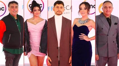 أمير المصري وضيوف فيلم ليمبو علي السجادة الحمراء ضمن فاعليات القاهرة السينمائي