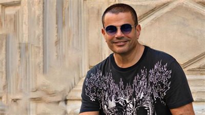 عمرو دياب يستعين بأغانيه القديمة في حملته الإعلانية مع شركة بيبسي