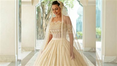 درة تنشر صور بفستان زفاف من الطراز الفلسطيني على إنستجرام