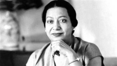 صحافة زمان .. كوكب الشرق تجيب عن السؤال الصعب : متى عاشت قصة حب حقيقية؟