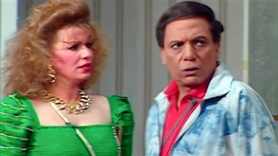 مشيرة إسماعيل : عادل إمام خرج عن النص في الواد سيد الشغال وضربني علقة علمت في جسمي