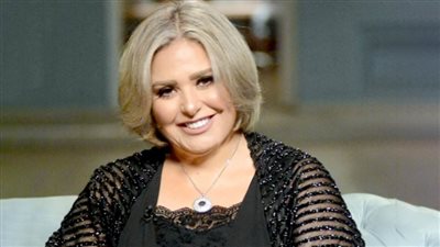 صابرين بطلة حكاية كورونا ضمن مسلسل ورا كل باب في 5 حلقات 