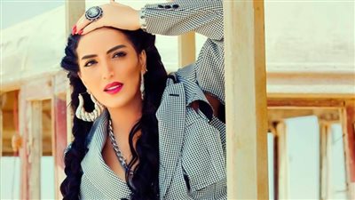 حورية فرغلي تقضي 10 ساعات في غرفة العمليات وتستعد لعمليتين جديدتين