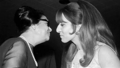 كوكب الشرق وصوت لبنان .. صداقة أم كلثوم وفيروز التي لم تتأثر بالمقارنات