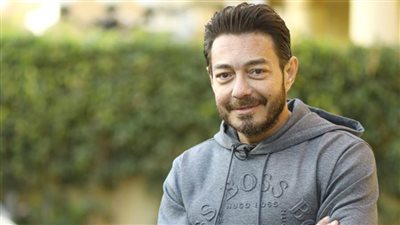 أحمد زاهر في حوار خاص لـ خبر أبيض .. شاهد البرومو